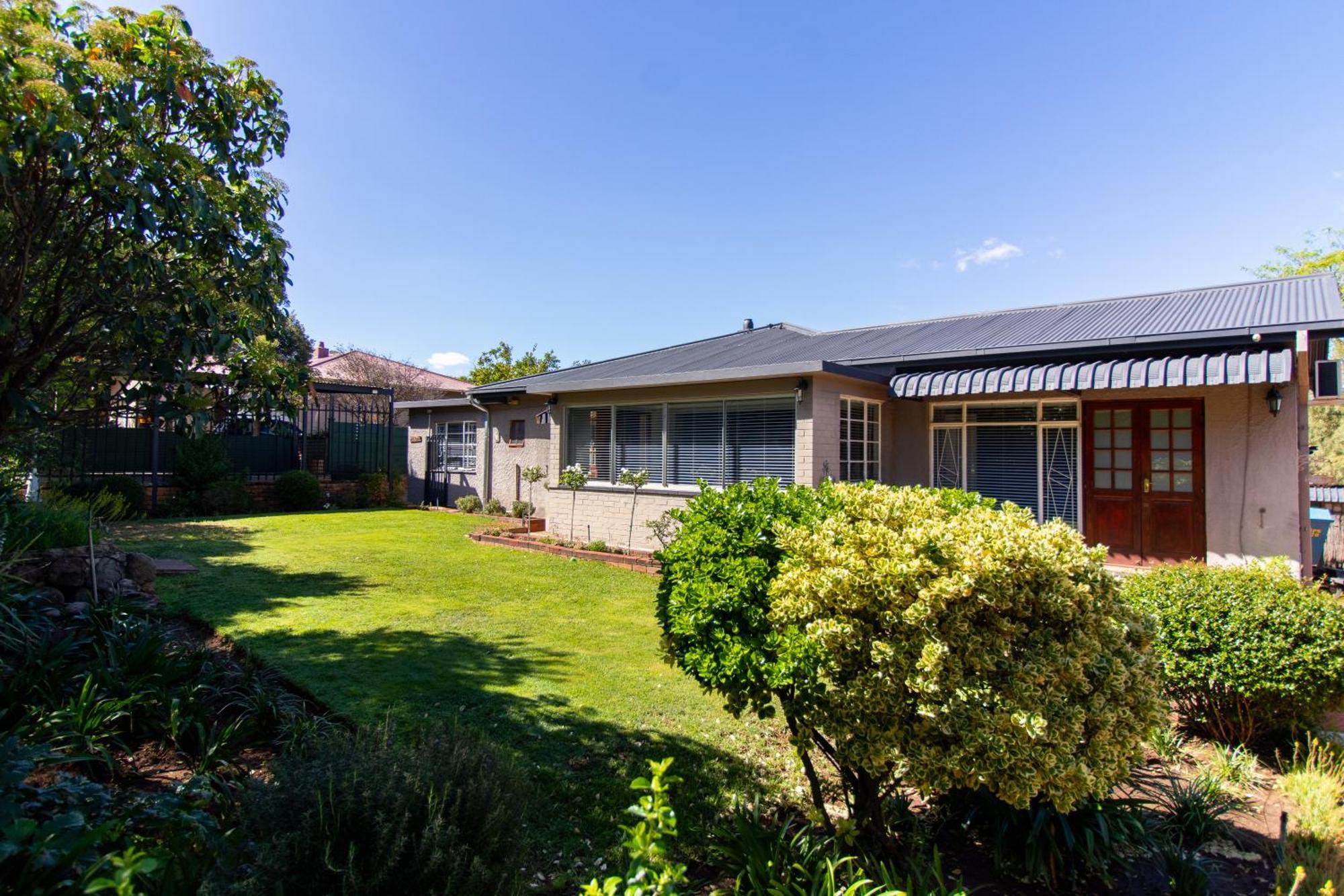 Glenmore Guesthouse Bloemfontein Exterior photo